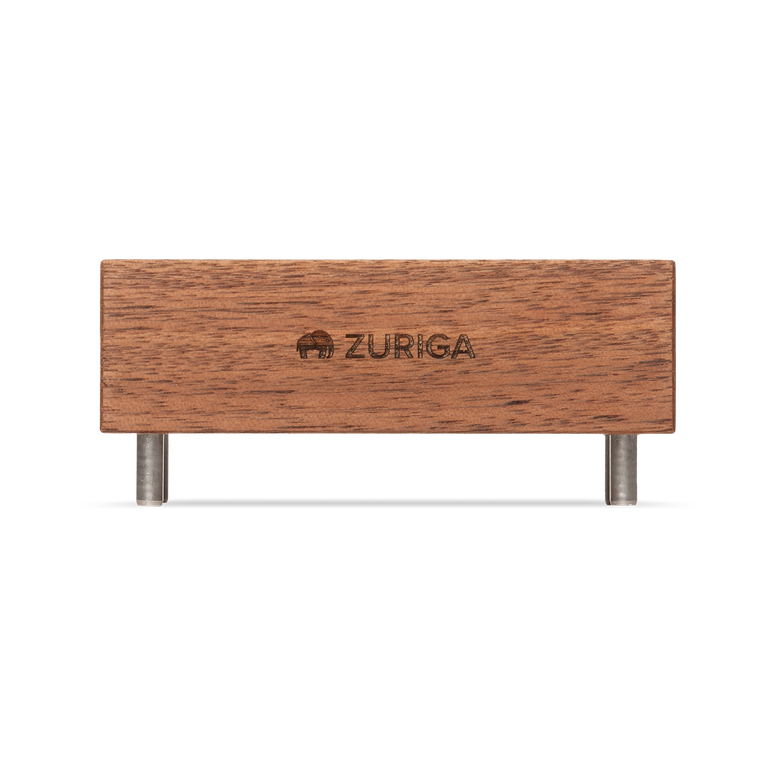 Holzblock und Gummitülle